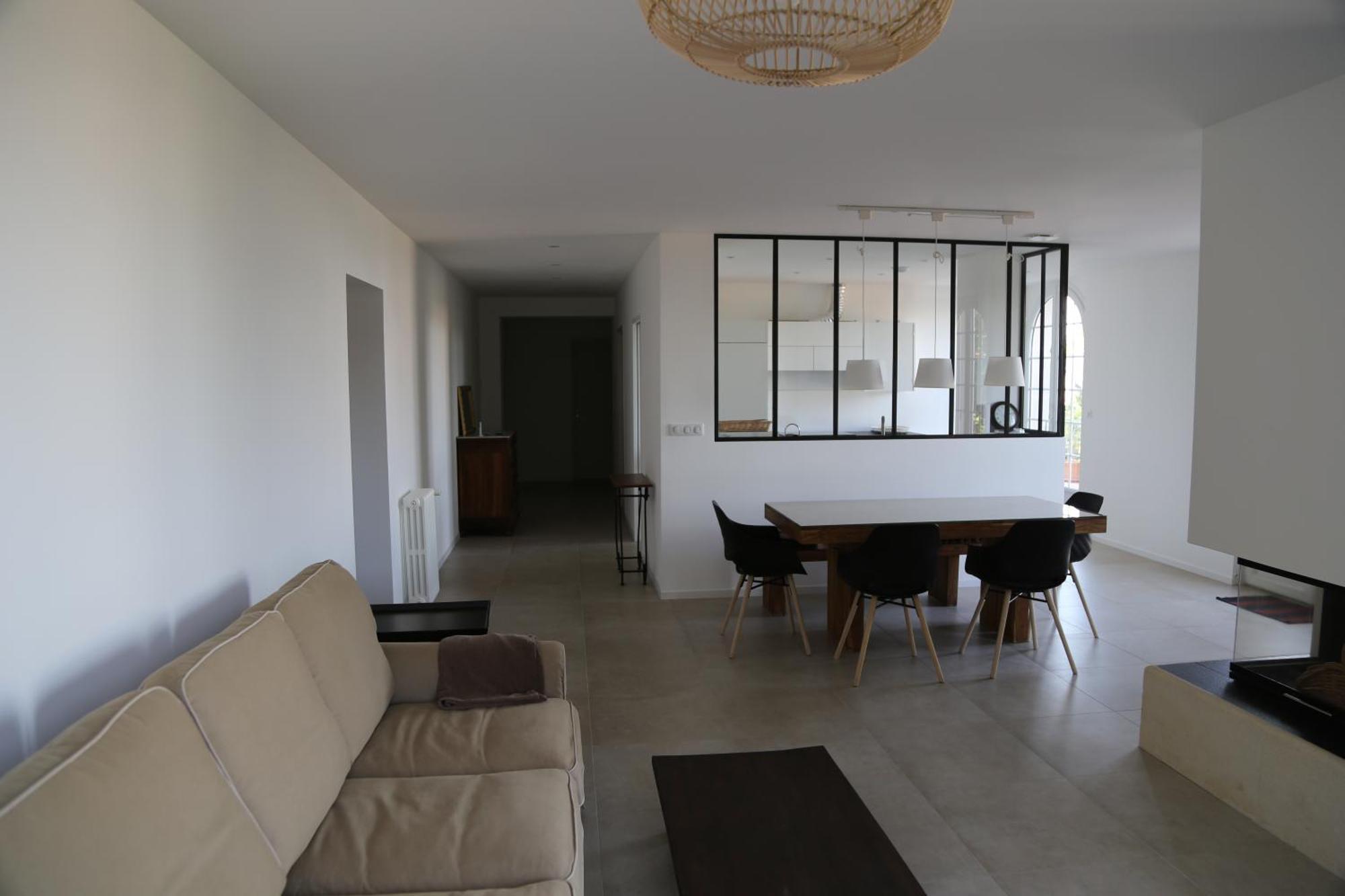 With Sea/city Views, Near Downtown